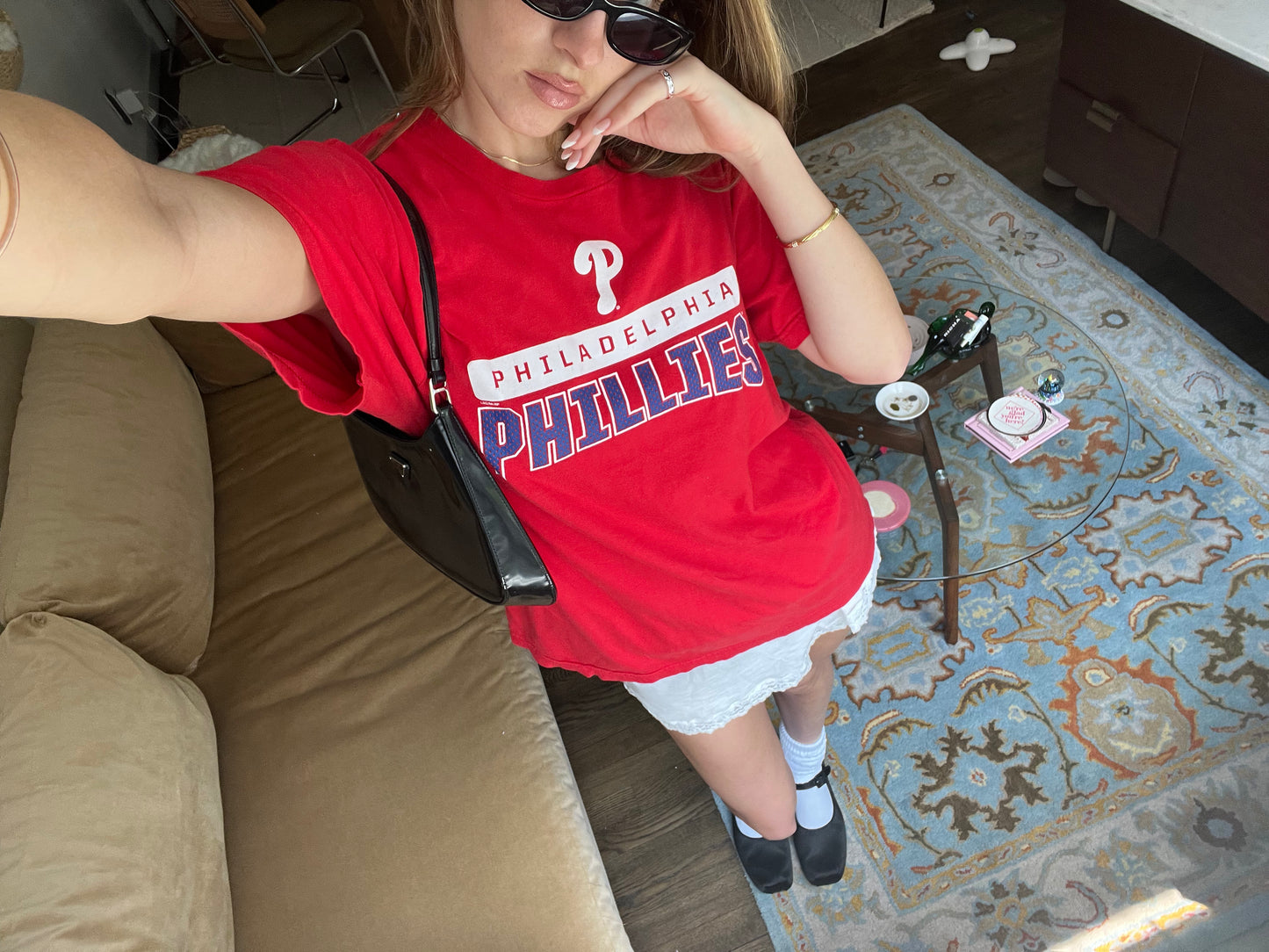 Red oversized PHILLIES tee
